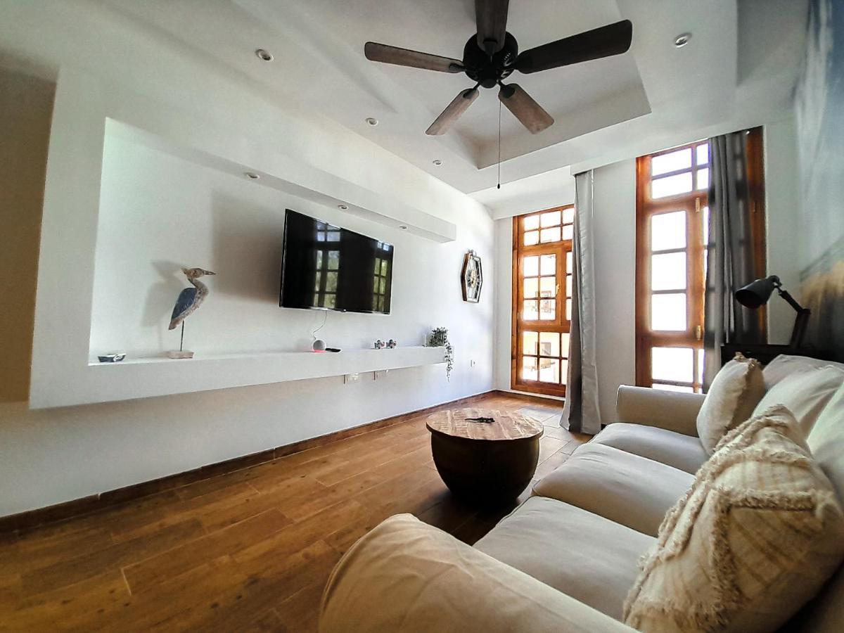 קורלחו Casa Gon Apartamento Centricos A 100M De La Playa מראה חיצוני תמונה